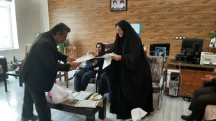 تقدیر از همکاران