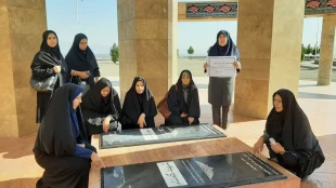 برگزاری مراسم پرفیض زیارت عاشورا در جوار شهدای گمنام شهرستان خوی 5